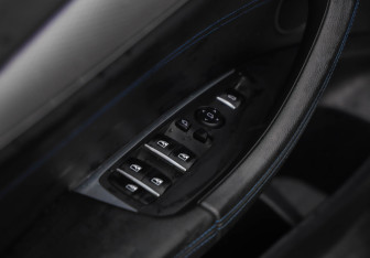 Подержанный автомобиль BMW X3 2018 года (26 фото)