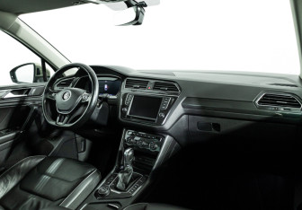 Подержанный автомобиль Volkswagen Tiguan 2017 года (9 фото)