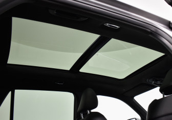 Подержанный автомобиль Geely Monjaro 2024 года (13 фото)