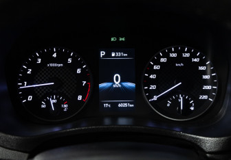 Подержанный автомобиль Hyundai Solaris Sedan 2021 года (12 фото)