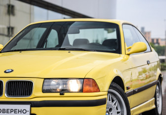 Подержанный автомобиль BMW M3 Coupe 1994 года (2 фото)