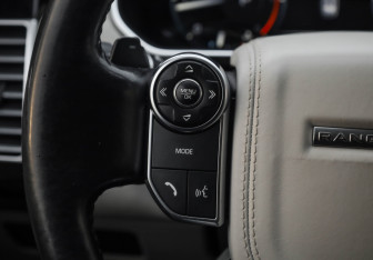Подержанный автомобиль Land Rover Range Rover 2016 года (17 фото)
