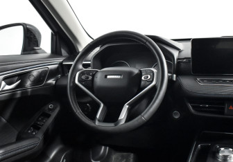 Подержанный автомобиль Haval Jolion 2023 года (15 фото)