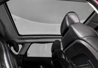 Подержанный автомобиль Land Rover Range Rover Evoque 2014 года (17 фото)