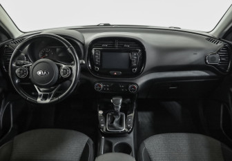 Подержанный автомобиль Kia Soul 2020 года (10 фото)