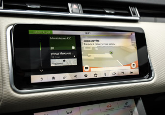 Подержанный автомобиль Land Rover Range Rover Velar 2018 года (17 фото)