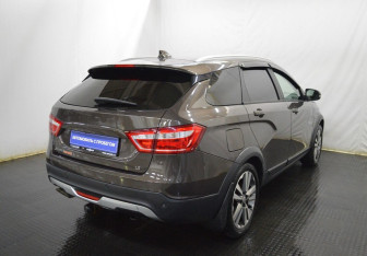 Подержанный автомобиль LADA (ВАЗ) Vesta Wagon 2018 года (5 фото)