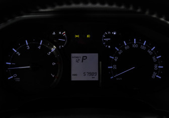 Подержанный автомобиль Toyota Land Cruiser Prado 2021 года (32 фото)
