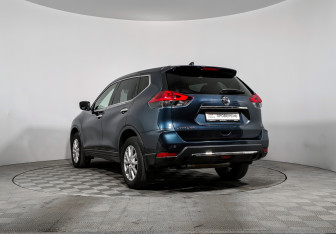 Подержанный автомобиль Nissan X-Trail 2020 года (7 фото)