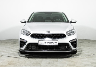 Подержанный автомобиль Kia Cerato Sedan 2020 года (2 фото)