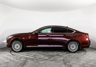 Подержанный автомобиль Hyundai Genesis 2014 года (8 фото)