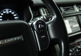 Подержанный автомобиль Land Rover Range Rover 2015 года (24 фото)