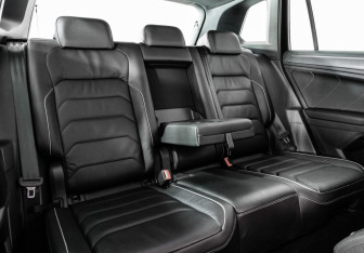 Подержанный автомобиль Volkswagen Tiguan 2021 года (28 фото)