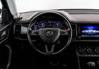 Подержанный автомобиль Skoda Kodiaq 2020 года (11 фото)