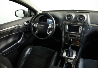 Подержанный автомобиль Ford Mondeo Sedan 2008 года (9 фото)