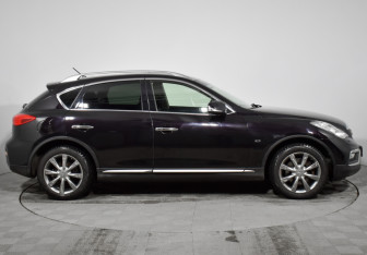 Подержанный автомобиль Infiniti QX50 2016 года (4 фото)