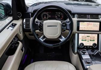 Подержанный автомобиль Land Rover Range Rover 2019 года (12 фото)