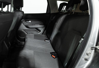 Подержанный автомобиль Renault Duster 2021 года (10 фото)