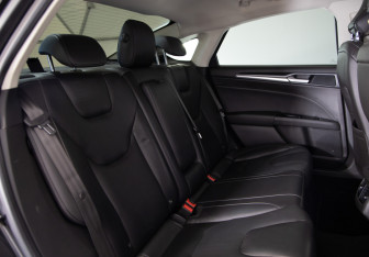 Подержанный автомобиль Ford Mondeo Sedan 2016 года (12 фото)
