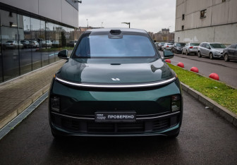 Подержанный автомобиль LiXiang L9 2023 года (2 фото)