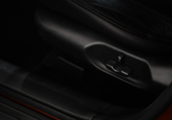 Подержанный автомобиль Mazda CX-7 2007 года (22 фото)