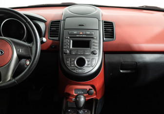 Подержанный автомобиль Kia Soul 2012 года (14 фото)