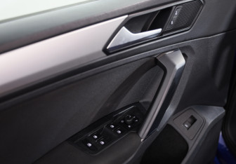 Подержанный автомобиль Volkswagen Tiguan 2020 года (18 фото)