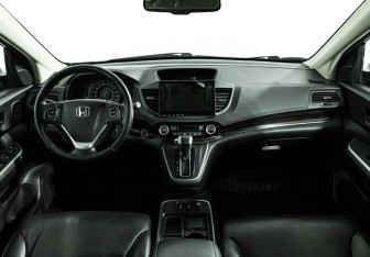 Подержанный автомобиль Honda CR-V 2015 года (13 фото)
