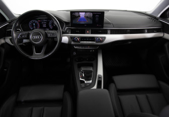 Подержанный автомобиль Audi A4 Sedan 2021 года (9 фото)