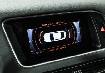 Подержанный автомобиль Audi Q5 2015 года (16 фото)