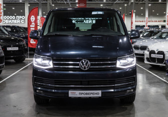Подержанный автомобиль Volkswagen Multivan 2019 года (2 фото)