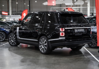 Подержанный автомобиль Land Rover Range Rover 2015 года (11 фото)