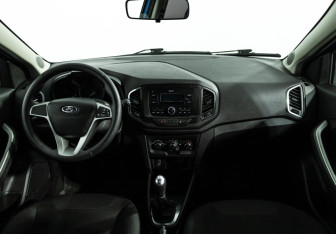 Подержанный автомобиль LADA (ВАЗ) XRAY 2020 года (13 фото)