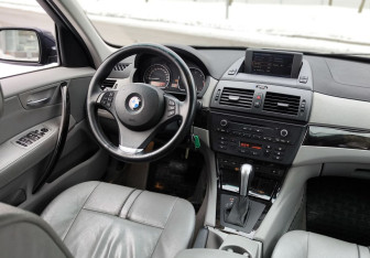 Подержанный автомобиль BMW X3 2008 года (21 фото)