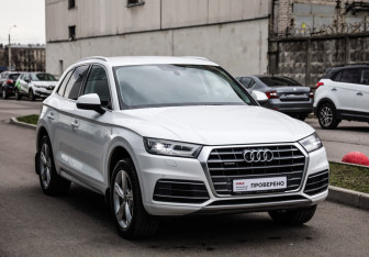 Подержанный автомобиль Audi Q5 2017 года (5 фото)