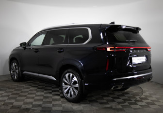 Подержанный автомобиль Exeed VX 2023 года (7 фото)