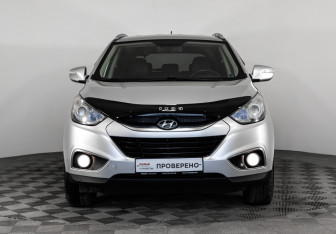Подержанный автомобиль Hyundai ix35 2010 года (2 фото)