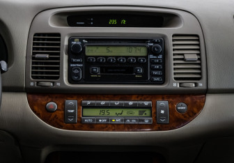 Подержанный автомобиль Toyota Camry Sedan 2003 года (11 фото)