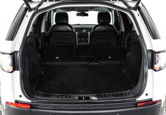 Подержанный автомобиль Land Rover Discovery Sport 2018 года (23 фото)