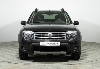 Подержанный автомобиль Renault Duster 2013 года (2 фото)