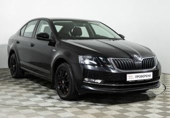 Подержанный автомобиль Skoda Octavia Liftback 2018 года (3 фото)