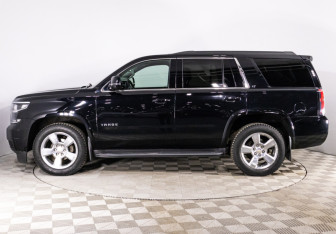 Подержанный автомобиль Chevrolet Tahoe 2016 года (8 фото)