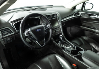 Подержанный автомобиль Ford Mondeo Sedan 2016 года (11 фото)