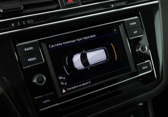 Подержанный автомобиль Volkswagen Tiguan 2021 года (16 фото)