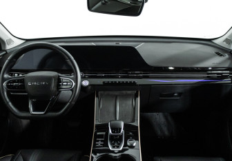 Подержанный автомобиль Omoda C5 2023 года (13 фото)