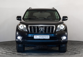 Подержанный автомобиль Toyota Land Cruiser Prado 2012 года (2 фото)
