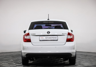 Подержанный автомобиль Skoda Rapid Liftback 2017 года (6 фото)