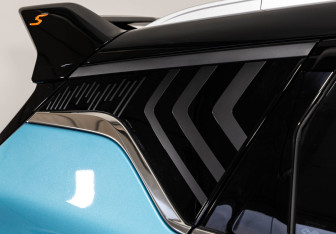 Подержанный автомобиль Geely Coolray 2024 года (31 фото)