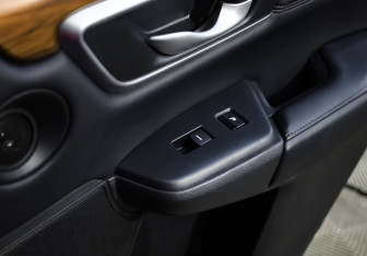 Подержанный автомобиль Honda CR-V 2017 года (22 фото)