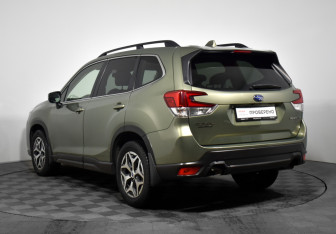 Подержанный автомобиль Subaru Forester Suv 2018 года (7 фото)